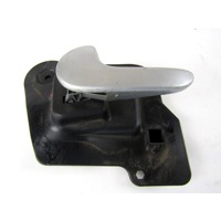 NOTRANJA KLJUKA  OEM N. 13121860 ORIGINAL REZERVNI DEL OPEL MERIVA A X03 (2003 - 2006) DIESEL LETNIK 2005