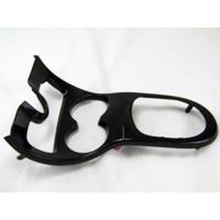 SREDINSKA KONZOLA  OEM N. 58821-52060 ORIGINAL REZERVNI DEL TOYOTA URBAN CRUISER P1 (2009 - 2014) DIESEL LETNIK 2010