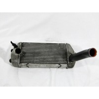 HLADILNIK INTERCOOLER OEM N. 281904X90X ORIGINAL REZERVNI DEL KIA CARNIVAL VQ MK2 (2006 - 2014)DIESEL LETNIK 2009