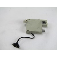 OJACEVALEC / ANTENA OEM N. XUC000072A ORIGINAL REZERVNI DEL LAND ROVER DISCOVERY L319 MK3 (2004 - 2009)DIESEL LETNIK 2007