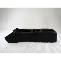 PLASTIKA MED SEDEZI BREZ NASLONJALA ROK OEM N. A1696800350 ORIGINAL REZERVNI DEL MERCEDES CLASSE A W169 5P C169 3P (2004 - 04/2008) DIESEL LETNIK 2006