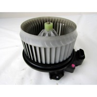 VENTILATOR  KABINE  OEM N. 272700-3010 ORIGINAL REZERVNI DEL TOYOTA YARIS P9 MK2 (01/2006 - 2009) BENZINA LETNIK 2006