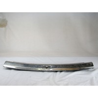 ZAPORA / ROCAJ ZADAJ  OEM N. 4F9864483 ORIGINAL REZERVNI DEL AUDI A6 C6 R 4F2 4FH 4F5 BER/SW/ALLROAD (10/2008 - 2011) DIESEL LETNIK 2010