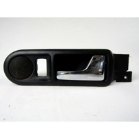 NOTRANJA KLJUKA  OEM N. 3B0839114AR ORIGINAL REZERVNI DEL VOLKSWAGEN PASSAT B5 3B2 3B5 BER/SW (08/1996 - 11/2000)DIESEL LETNIK 1999