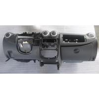 ARMATURNA PLOSCA OEM N. 8200739435 ORIGINAL REZERVNI DEL DACIA SANDERO MK1 (2008 - 2012) BENZINA/GPL LETNIK 2010