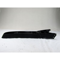 PLASTIKA MED SEDEZI BREZ NASLONJALA ROK OEM N. 735531708 ORIGINAL REZERVNI DEL LANCIA Y YPSILON 312 (dal 2011)DIESEL LETNIK 2012