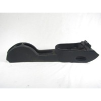 PLASTIKA MED SEDEZI BREZ NASLONJALA ROK OEM N. 9652720577 ORIGINAL REZERVNI DEL CITROEN C2 (2004 - 2009) BENZINA LETNIK 2007