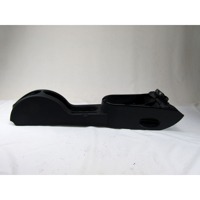 PLASTIKA MED SEDEZI BREZ NASLONJALA ROK OEM N. 9652720577 ORIGINAL REZERVNI DEL CITROEN C2 (2004 - 2009) BENZINA LETNIK 2006