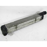 HLADILNIK INTERCOOLER OEM N. 144960023R ORIGINAL REZERVNI DEL RENAULT SCENIC XMOD / SCENIC JZ0/1 MK3 (2009 - 2012) DIESEL LETNIK 2009