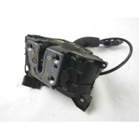 CENTRALNA KLJUCAVNICA ZADJIH LEVIH VRAT OEM N. 825030032R ORIGINAL REZERVNI DEL RENAULT SCENIC XMOD / SCENIC JZ0/1 MK3 (2009 - 2012) DIESEL LETNIK 2009