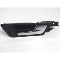 NOTRANJA KLJUKA  OEM N. 8R0839020 ORIGINAL REZERVNI DEL AUDI Q5 8R B8 (10/2008 - 06/2012) DIESEL LETNIK 2011