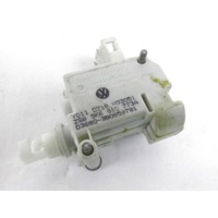 ZAKLEP LOPUTE GORIVA OEM N. 5K6810773A ORIGINAL REZERVNI DEL VOLKSWAGEN GOLF VI 5K1 517 AJ5 MK6 (2008-2012) BENZINA LETNIK 2012