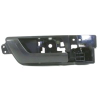 KONZOLE IN SINE SEDEZEV OEM N. 72057-52030 ORIGINAL REZERVNI DEL SUBARU TREZIA (2011 - 2014)BENZINA LETNIK 2011