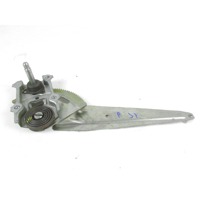 ROCNI SISTEM ZA DVIGOVANJE ZADNJEGA STEKLA  OEM N. 6984052240 ORIGINAL REZERVNI DEL SUBARU TREZIA (2011 - 2014)BENZINA LETNIK 2011