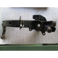 LEVI VRTLJIVI LEZAJ / PESTO KOLESA Z LEZAJEM SPREDAJ OEM N. 4D0407258 ORIGINAL REZERVNI DEL AUDI A8 D2/4D (1994 - 2002) BENZINA LETNIK 1996