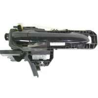 ZUNANJA KLJUKA SPREDNJA DESNA VRATA OEM N. A2047601800 ORIGINAL REZERVNI DEL MERCEDES GLA W156 (DAL 2013)DIESEL LETNIK 2015