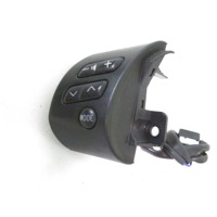 MULTIFUNKCIJSKI VOLAN OEM N.  ORIGINAL REZERVNI DEL TOYOTA RAV 4 A2 MK2 (2000 - 2006) DIESEL LETNIK 2004