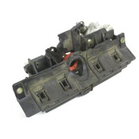 ZAKLEPANJE PRTLJA?NIH VRAT  OEM N. 4B0827565H ORIGINAL REZERVNI DEL AUDI A6 C5 4B 4B5 4B2 BER/SW (1997 - 2001) DIESEL LETNIK 2000