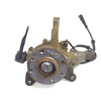 VRTLJIVI LEZAJ DESNO / PESTO KOLESA Z LEZAJEM SPREDAJ OEM N. 8200208335 ORIGINAL REZERVNI DEL RENAULT SCENIC JA0/1 MK1 (1996 - 1999) DIESEL LETNIK 1999