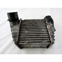 HLADILNIK INTERCOOLER OEM N. 1J0145805D ORIGINAL REZERVNI DEL AUDI A3 MK1 8L 8L1 3P/5P (1996 - 2000) DIESEL LETNIK 1999