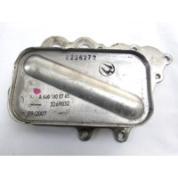 TOPLOTNI IZMENJEVALNIK/FILTER OLJA  OEM N. A6401800765 ORIGINAL REZERVNI DEL MERCEDES CLASSE A W169 5P C169 3P (2004 - 04/2008) DIESEL LETNIK 2006