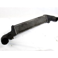 HLADILNIK INTERCOOLER OEM N. A2105001400 ORIGINAL REZERVNI DEL MERCEDES CLASSE E W210 S210 R BER/SW (1999 - 2003) DIESEL LETNIK 2000