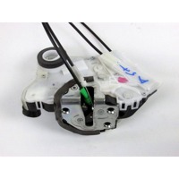 CENTRALNO ZAKLEPANJE PREDNIH LEVIH VRAT OEM N. 693200D070 ORIGINAL REZERVNI DEL TOYOTA YARIS P9 MK2 R (2009 - 2011)BENZINA LETNIK 2011