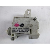 ZAKLEP LOPUTE GORIVA OEM N. 5K6810773A ORIGINAL REZERVNI DEL VOLKSWAGEN GOLF VI 5K1 517 AJ5 MK6 (2008-2012) DIESEL LETNIK 2011