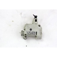 ZAKLEP LOPUTE GORIVA OEM N. 5K6810773A ORIGINAL REZERVNI DEL VOLKSWAGEN GOLF VI 5K1 517 AJ5 MK6 (2008-2012) DIESEL LETNIK 2009