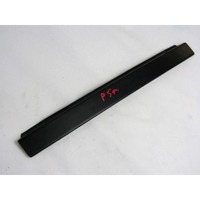 ZUNANJI PROFILI IN LETVE OEM N. 7736368 ORIGINAL REZERVNI DEL FIAT PUNTO 176 MK1/MK1 CABRIO (1993 - 08/1999) DIESEL LETNIK 1995