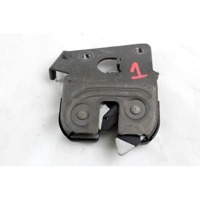 KONZOLE IN SINE SEDEZEV OEM N. 52207112863 ORIGINAL REZERVNI DEL BMW SERIE 1 BER/COUPE/CABRIO E81/E82/E87/E88 LCI R (2007 - 2013) DIESEL LETNIK 2012