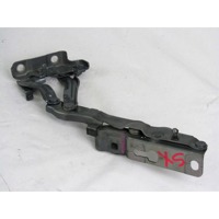 PANTI POKROVA MOTORJA OEM N. 31651860 ORIGINAL REZERVNI DEL VOLVO V90 MK2 (DAL 2016)DIESEL LETNIK 2016