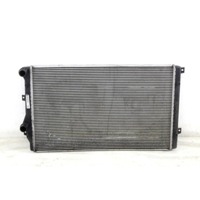 RADIATOR VODE OEM N. 1K0121251DN ORIGINAL REZERVNI DEL VOLKSWAGEN SCIROCCO 137 138 MK3 (10/2008 - 06-2014)BENZINA LETNIK 2009