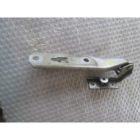 PANTI POKROVA MOTORJA OEM N. 8E0823301E ORIGINAL REZERVNI DEL AUDI A4 B6 8E2 8E5 BER/SW (2001 - 2005) DIESEL LETNIK 2002