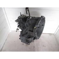 ROCNI MENJALNIK OEM N. 8200370824 ORIGINAL REZERVNI DEL RENAULT SCENIC/GRAND SCENIC JM0/1 MK2 (2003 - 2009) DIESEL LETNIK 2006