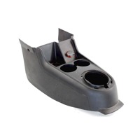 PLASTIKA MED SEDEZI BREZ NASLONJALA ROK OEM N. 5Z0863241 ORIGINAL REZERVNI DEL VOLKSWAGEN FOX 5Z1 5Z3 5Z4 (2005 - 2011) DIESEL LETNIK 2007