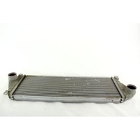 HLADILNIK INTERCOOLER OEM N. 2D0145805 ORIGINAL REZERVNI DEL MERCEDES SPRINTER W901 B904 (1995 - 2006)DIESEL LETNIK 2000