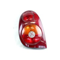 ZADNJI DESNI ZAROMETI OEM N. 7700428057 ORIGINAL REZERVNI DEL RENAULT MEGANE MK1 BA0/1 EA0/1 LA0/1 DA0/1 KA0/1 (1995 -2003)BENZINA LETNIK 2000