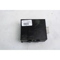 VAROVALKE/RELE' OEM N. 89741-0D010 ORIGINAL REZERVNI DEL TOYOTA YARIS P1 MK1 (03/1999 - 03/2003) BENZINA LETNIK 2002