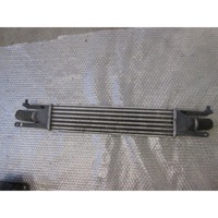 HLADILNIK INTERCOOLER OEM N. 55702237 ORIGINAL REZERVNI DEL FIAT GRANDE PUNTO 199 (2005 - 2012) DIESEL LETNIK 2009