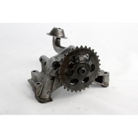 PUMPA OLJA OEM N. 06A115105B ORIGINAL REZERVNI DEL VOLKSWAGEN NEW BEETLE 9C1 1C1 1Y7 (1999 - 2006) DIESEL LETNIK 2004