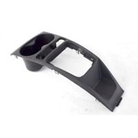 SREDINSKA KONZOLA  OEM N. 6P0858329A ORIGINAL REZERVNI DEL SEAT IBIZA 6J5 6P1 MK4 R BER/SW (2012 -2017) DIESEL LETNIK 2016