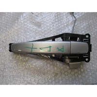 ZUNANJA KLJUKA SPREDNJA DESNA VRATA OEM N. 13142770 ORIGINAL REZERVNI DEL OPEL ASTRA H A04 L48,L08,L35,L67 5P/3P/SW (2004 - 2007) DIESEL LETNIK 2005