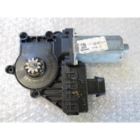 MOTORCEK ELEKTRICNEGA POMIKA ZADNJEGA STEKLA  OEM N. 1312435RH ORIGINAL REZERVNI DEL OPEL ZAFIRA B A05 M75 (2005 - 2008) DIESEL LETNIK 2007