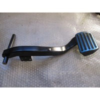 PEDALI OEM N. 95542302100 ORIGINAL REZERVNI DEL PORSCHE CAYENNE 9PA MK1 (2003 -2008) BENZINA LETNIK 2004