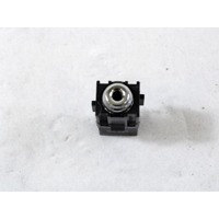 USB / AUX OEM N. 9678249777 ORIGINAL REZERVNI DEL PEUGEOT 308 LB LP LW LH L3 LC LJ LR LX L4 MK2 T9 (2013 - 2021)DIESEL LETNIK 2014