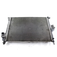 RADIATOR VODE OEM N. 8200735039 ORIGINAL REZERVNI DEL DACIA SANDERO MK1 (2008 - 2012) BENZINA/GPL LETNIK 2010