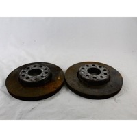 SPREDNJI ZAVORNI DISKI OEM N. 138702 COPPIA DISCHI FRENO ANTERIORI  ORIGINAL REZERVNI DEL VOLKSWAGEN GOLF VIII CD1 MK8 (DAL 2019)DIESEL LETNIK 2021