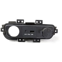 USB / AUX OEM N. 96110-3W000 ORIGINAL REZERVNI DEL KIA SPORTAGE SL MK3 (2010 - 2016)DIESEL LETNIK 2013