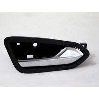 NOTRANJA KLJUKA  OEM N. 826721378R ORIGINAL REZERVNI DEL RENAULT CLIO B7 SCE MK5 (DAL 2019)IBRIDO (ELETRICO-BENZINA) LETNIK 2022